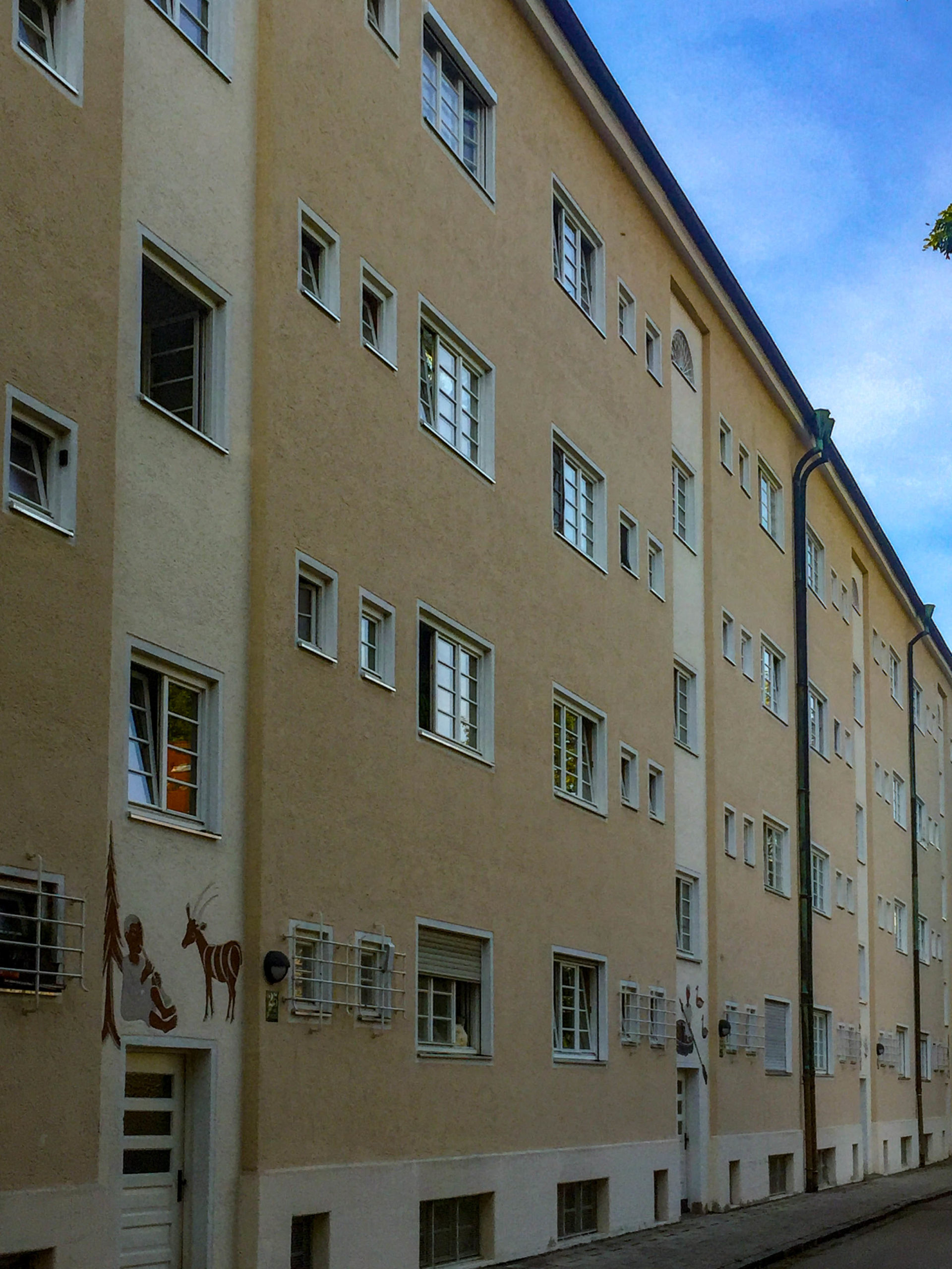 Stockwerk Estate, 1927-1930. Architects: Carl Jäger, Hanna Löv et al.