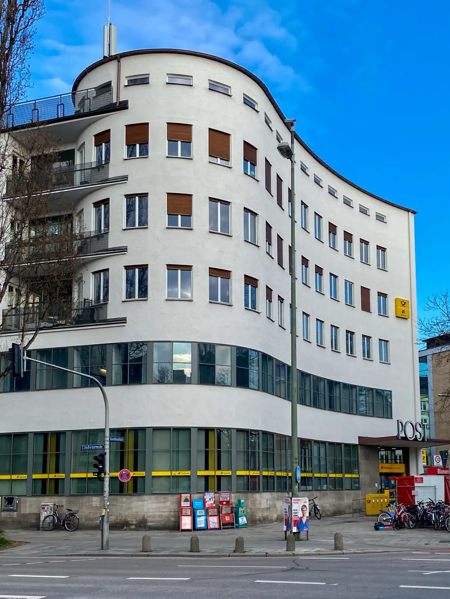 Postoffice Goetheplatz, 1931-1932. Architects: Franz Holzhammer, Walther Schmidt. Photo: Daniela Christmann