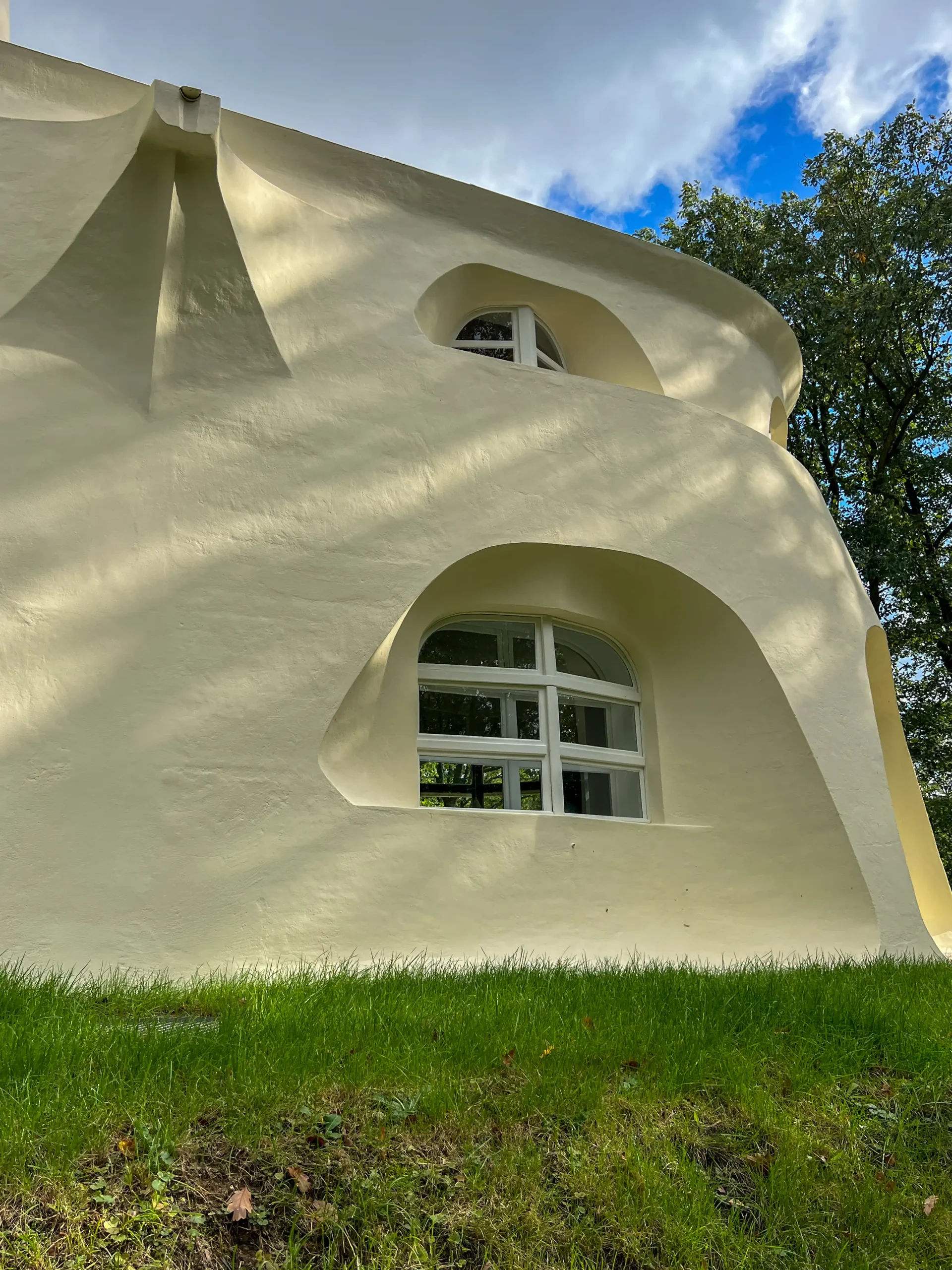 Einsteintower, 1919-1924. Architect: Erich Mendelsohn. Photo: Daniela Christmann