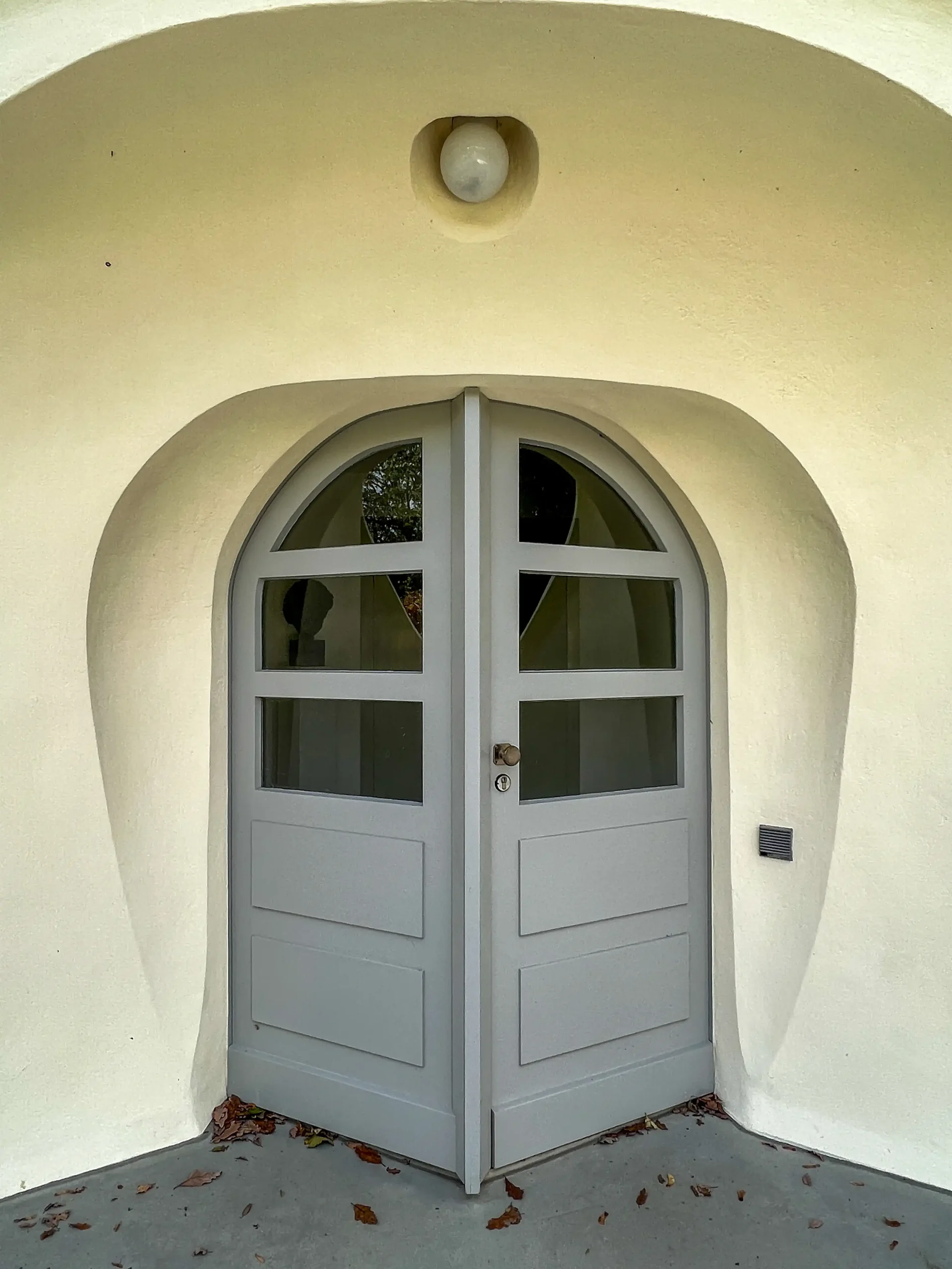 Einsteintower, 1919-1924. Architect: Erich Mendelsohn. Photo: Daniela Christmann