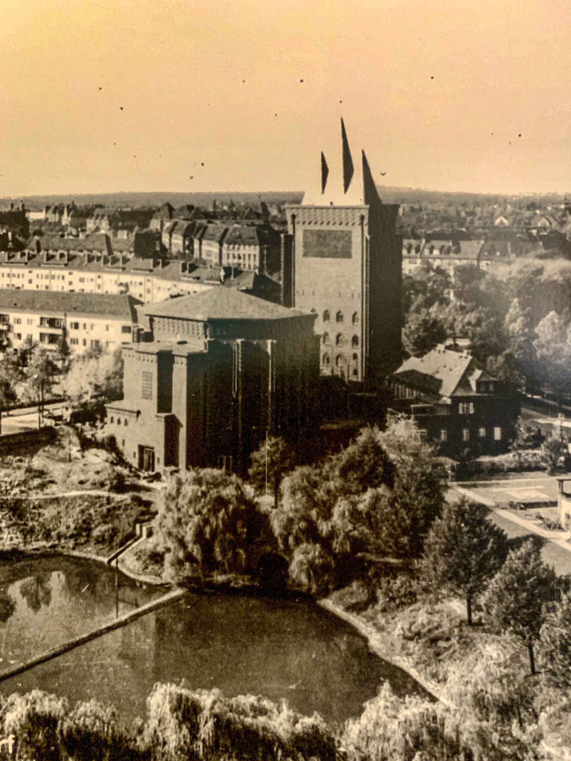 Kreuzkirche, 1927-1929. Architekten: Ernst und Günther Paulus