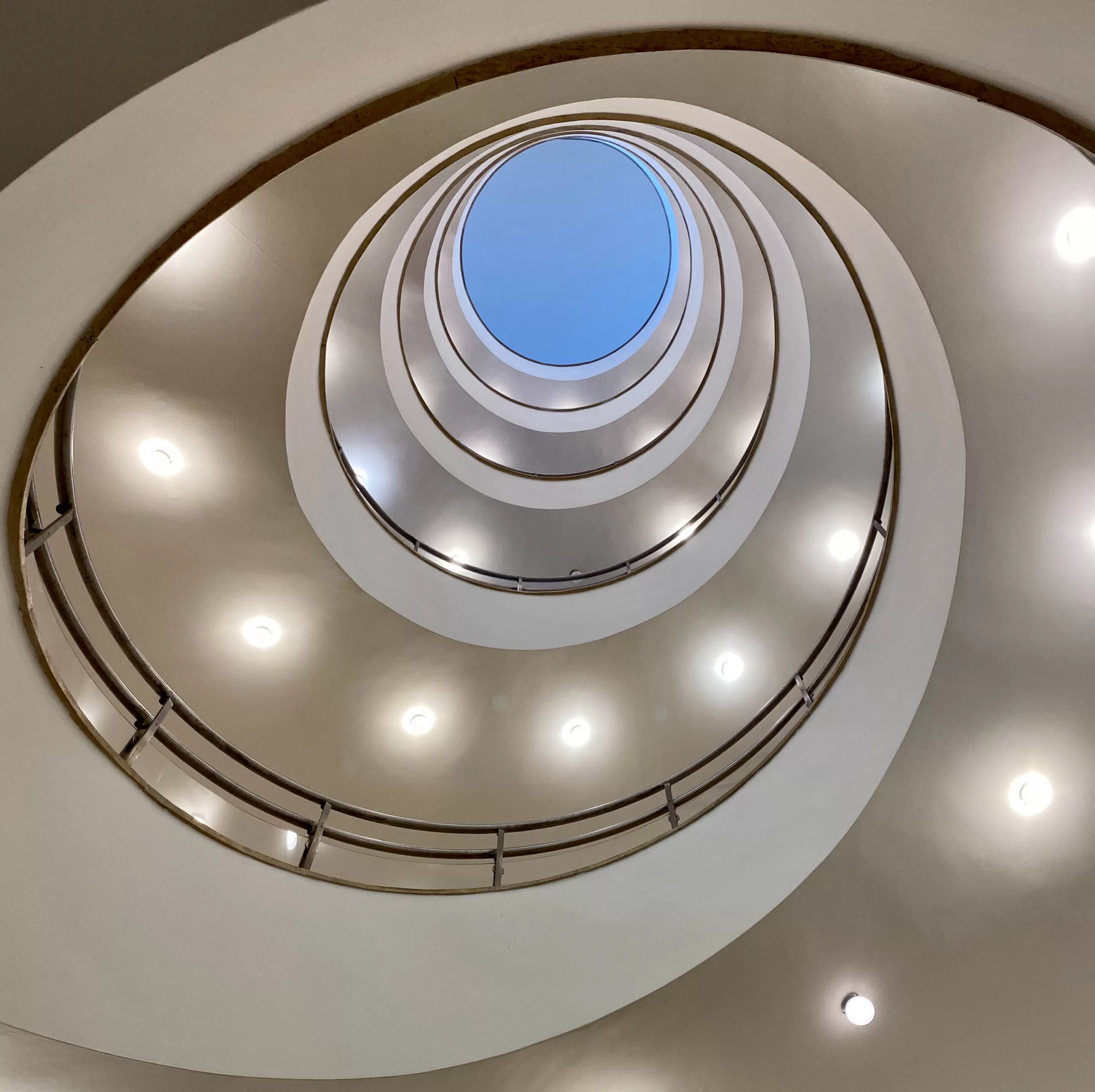 Dischhaus, 1928-1930. Architekten: Bruno Paul, Franz Weber