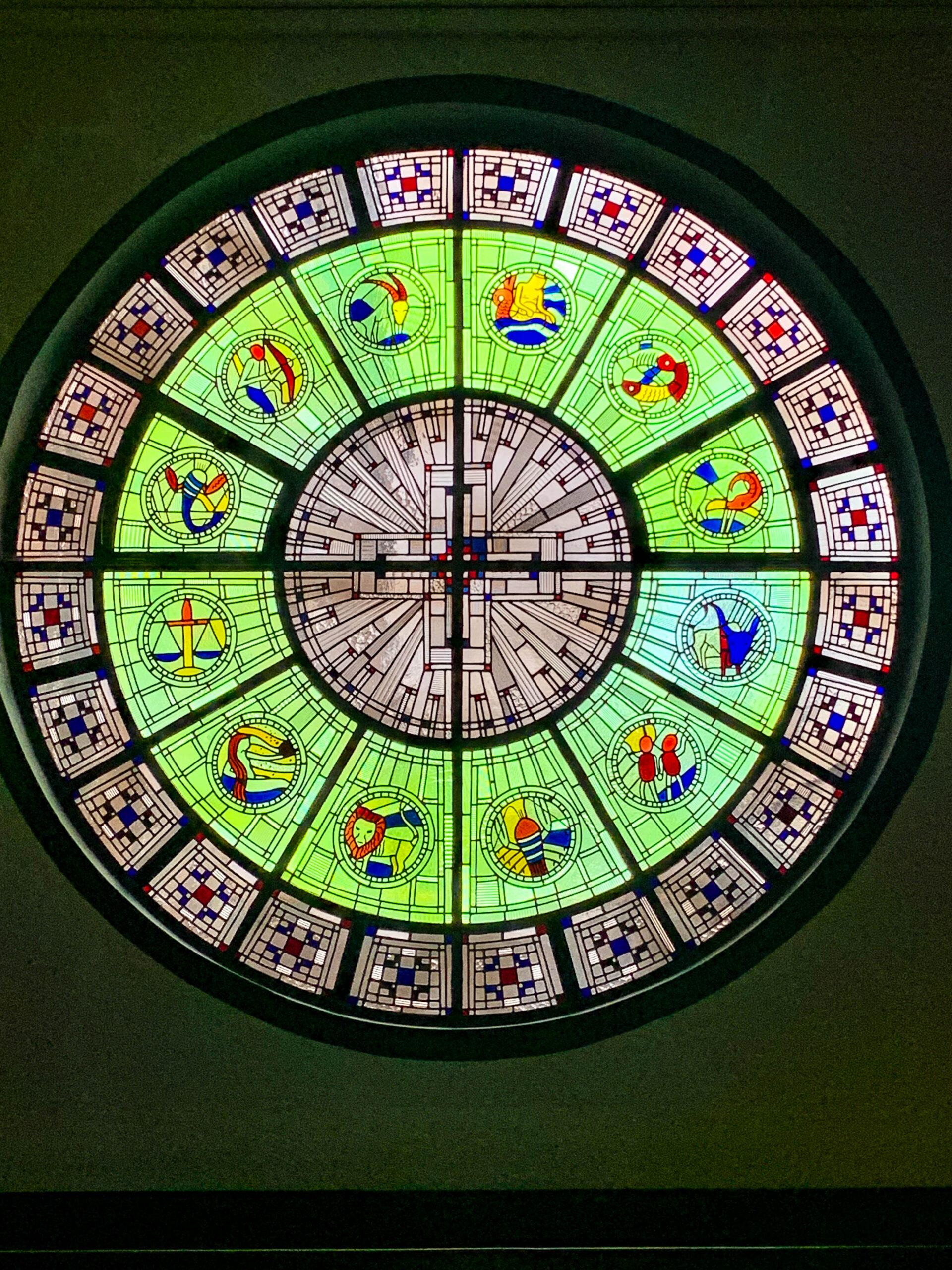 Stained glass window. Crypt, Sankt Elisabeth