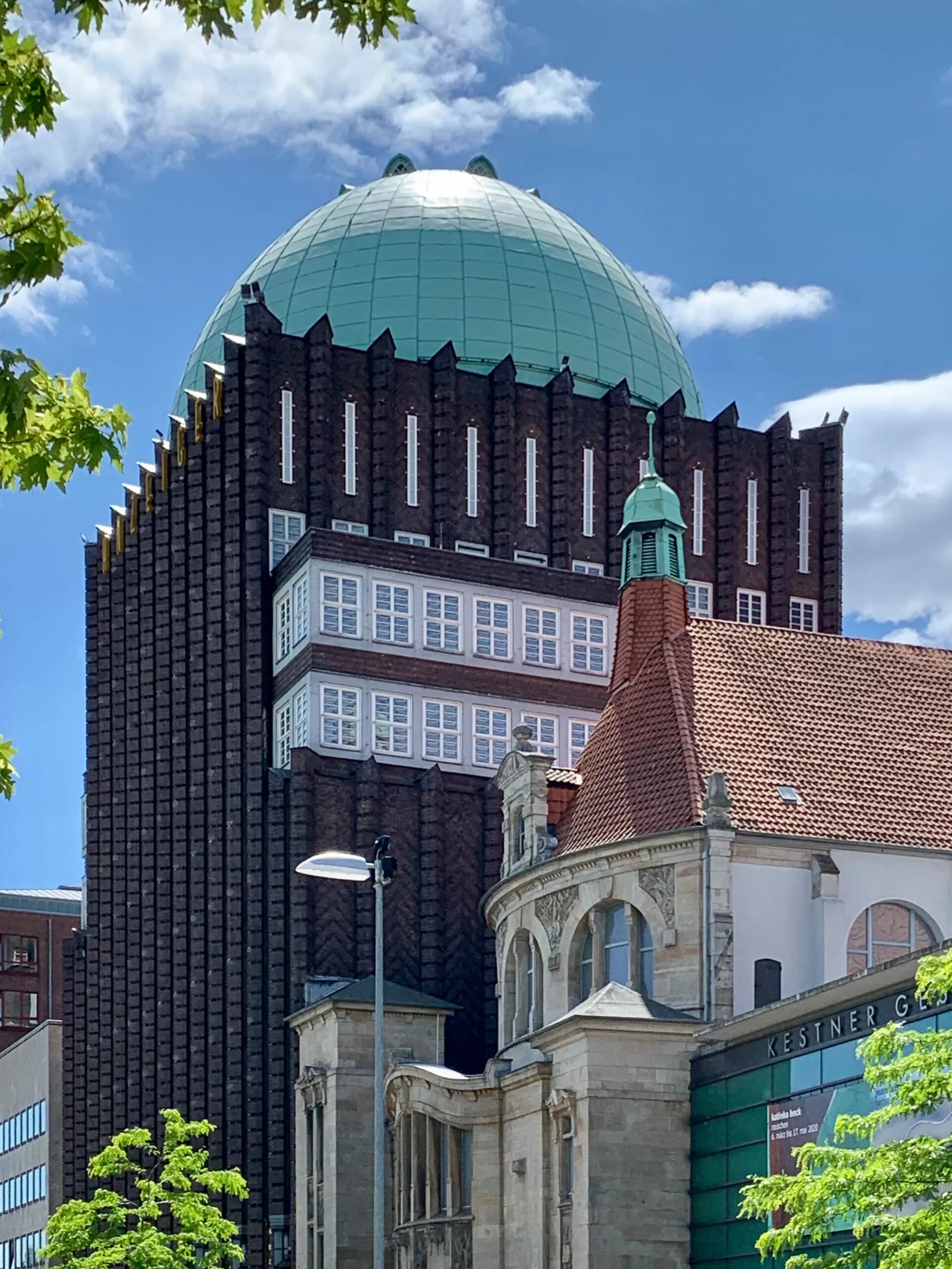 Anzeiger-Hochhaus, 1927-1928. Architekt: Fritz Höger