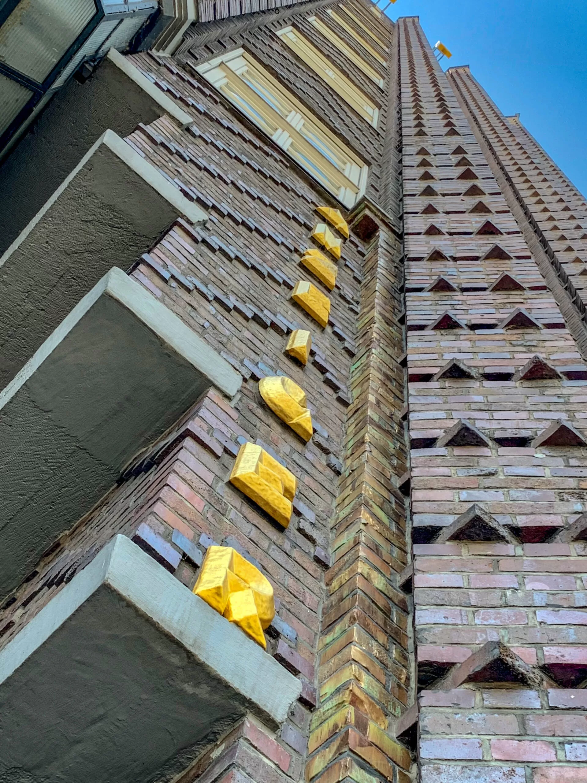 Anzeiger-Hochhaus, 1927-1928. Architekt: Fritz Höger