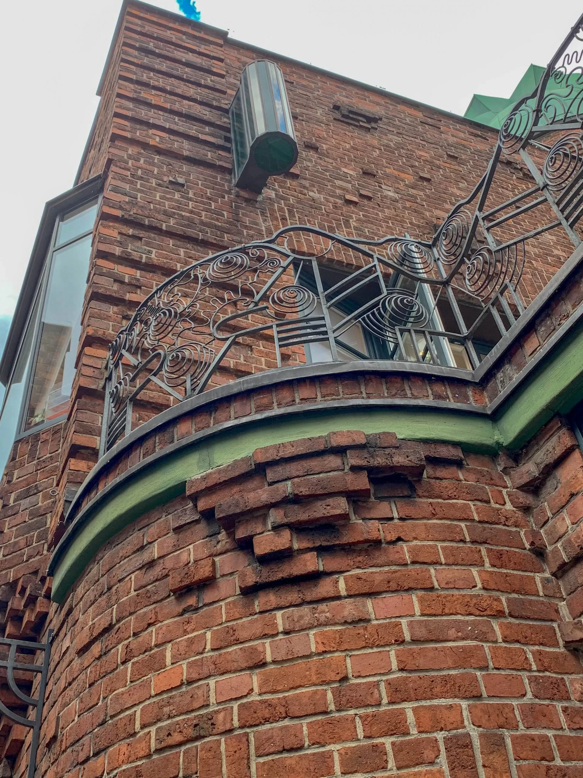 Böttcherstrasse, 1922-1931. Design: Bernhard Hoetger, Alfred Runge, Eduard Scotland