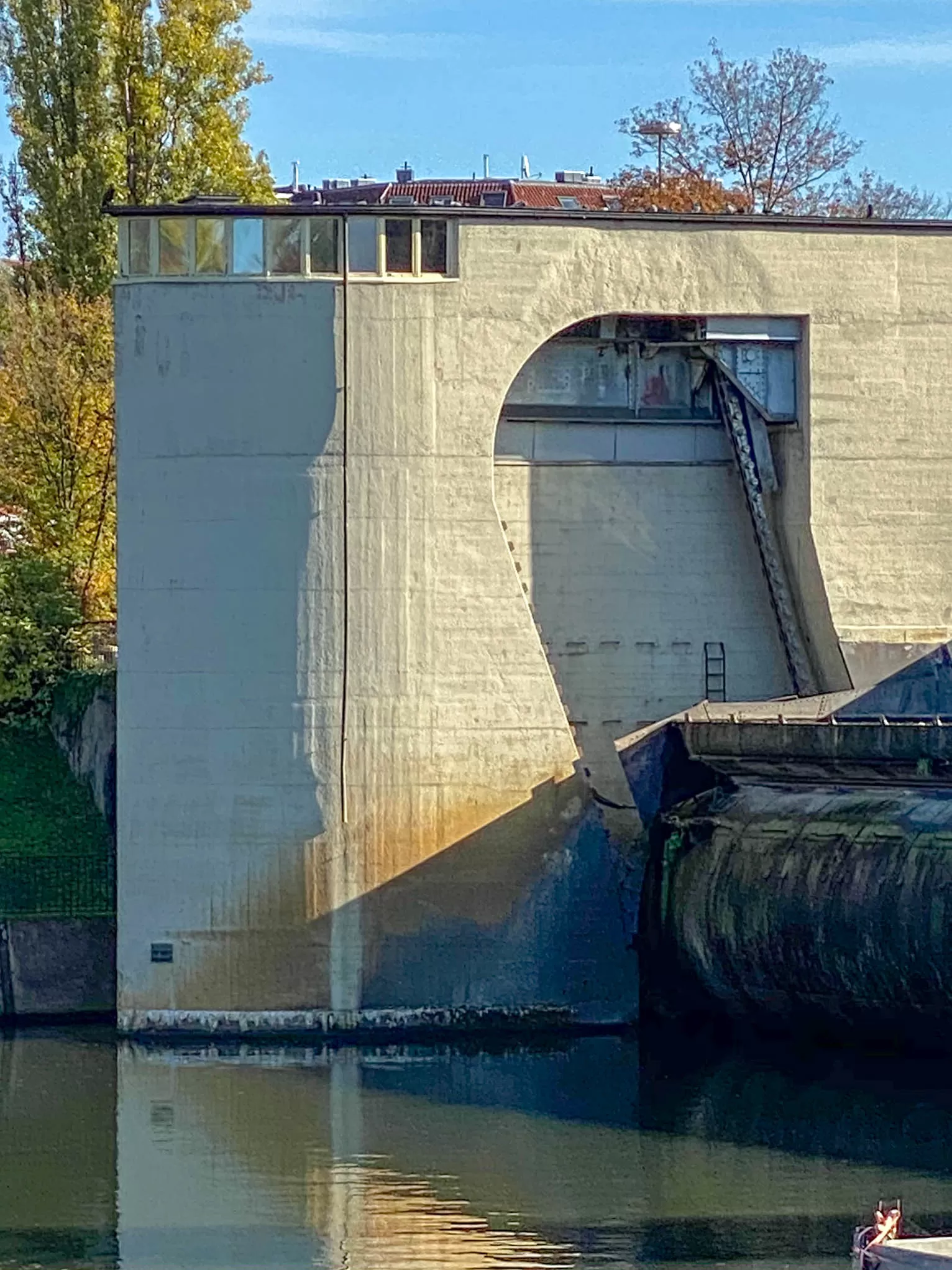 Wasserkraftwerk Cannstatt, 1927-1930. Architekt: Paul Bonatz