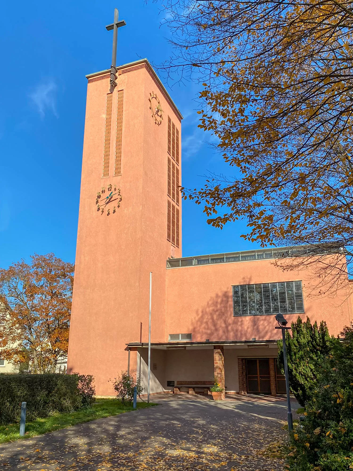 Kreuzkirche, 1928-1930. Architects: Paul Trüdinger, Hans Volkart. Photo: Daniela Christmann