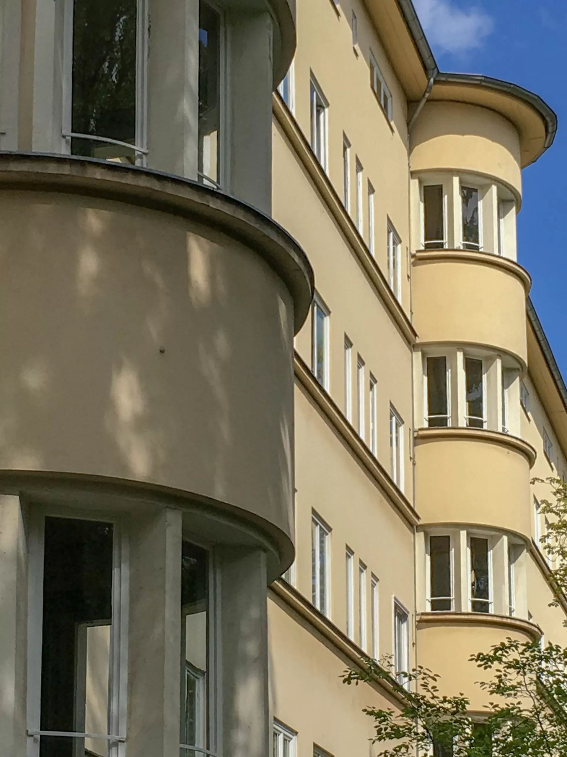 WOGA Complex, 1926-1931. Architect: Erich Mendelsohn