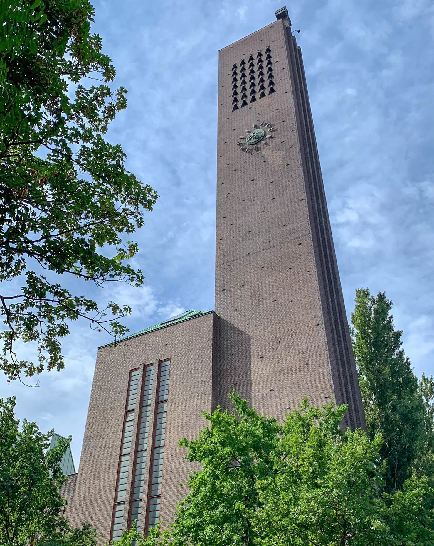 Kirche am Hohenzollerndamm, 1930-1933. Architekten: Fritz Höger, Ossip Klarwein. Foto: Daniela Christmann