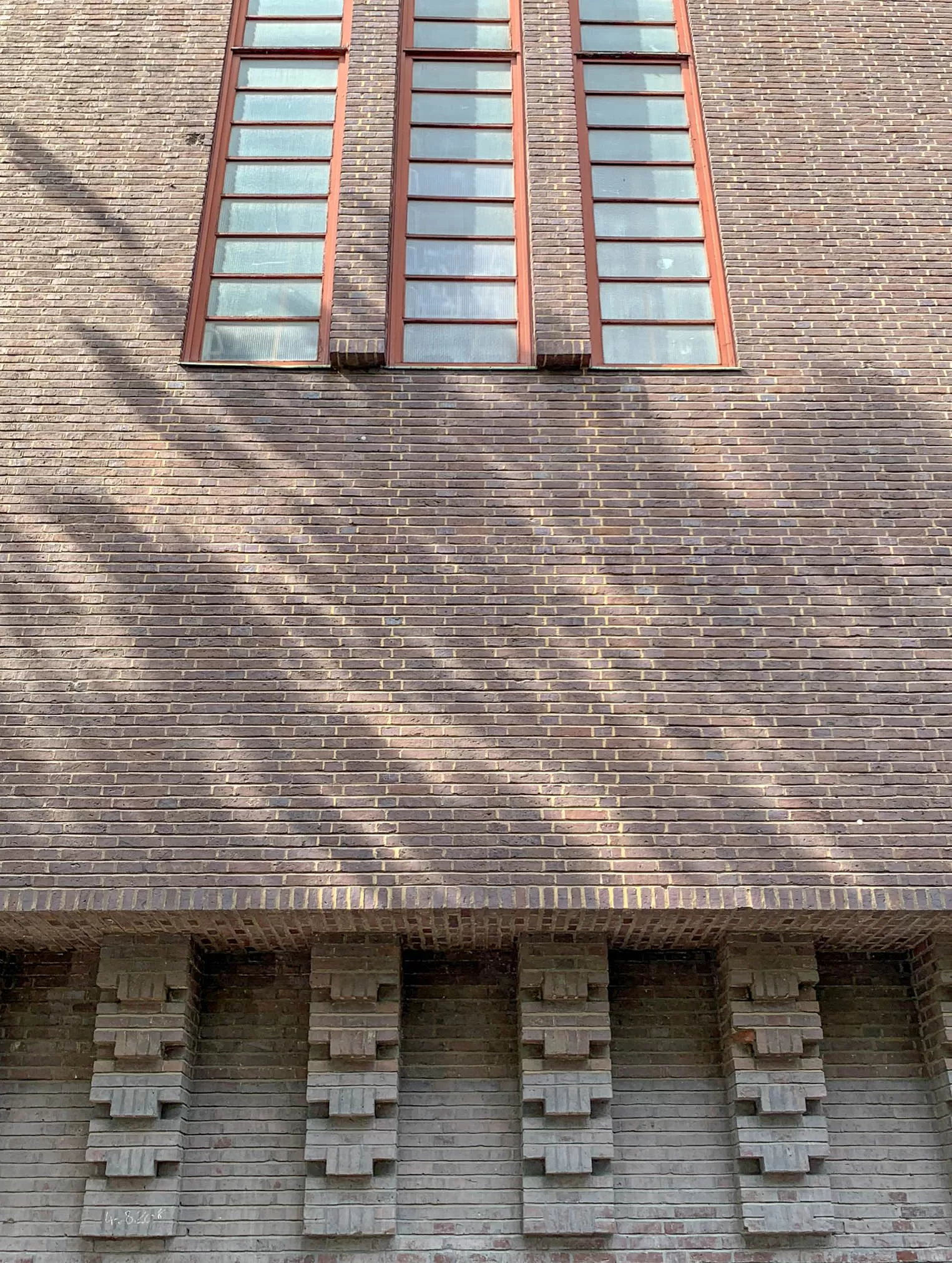 Church at Hohenzollerndamm, 1930-1933. Architects: Fritz Höger, Ossip Klarwein. Photo: Daniela Christmann