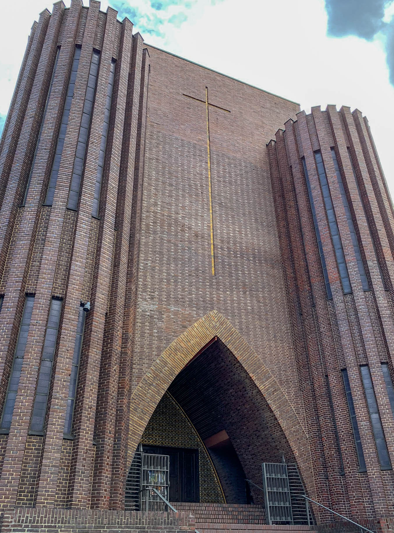 Church at Hohenzollerndamm, 1930-1933. Architects: Fritz Höger, Ossip Klarwein. Photo: Daniela Christmann