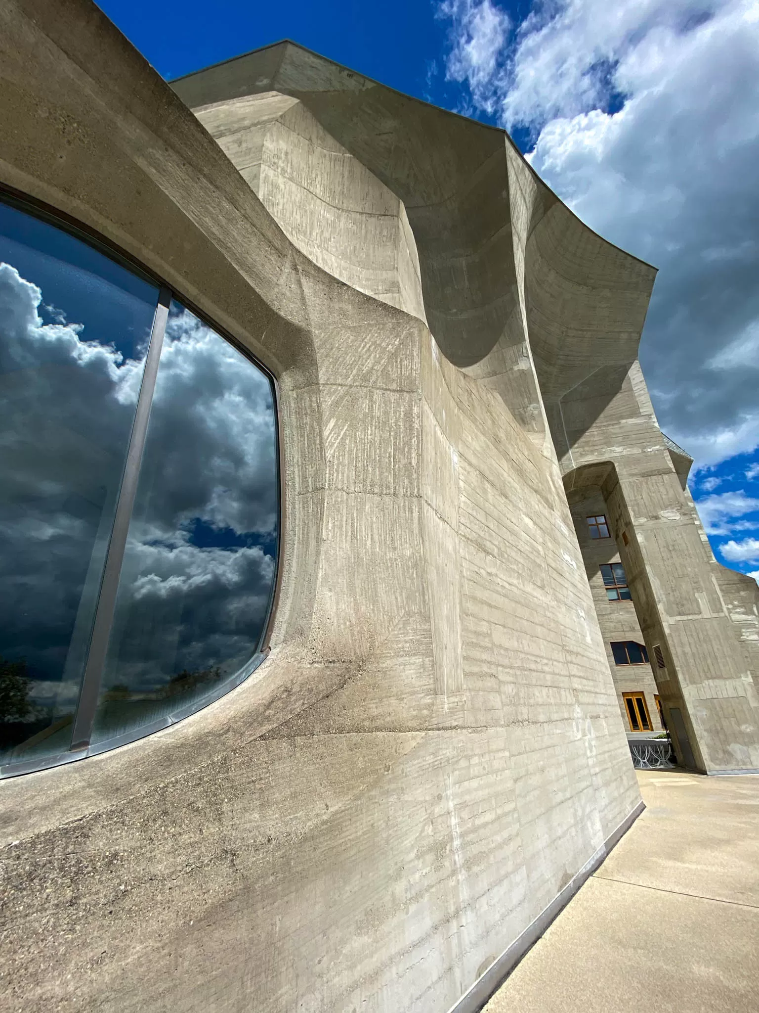 Goetheanum, 1924-1928. Design: Rudolf Steiner. Photo: Daniela Christmann