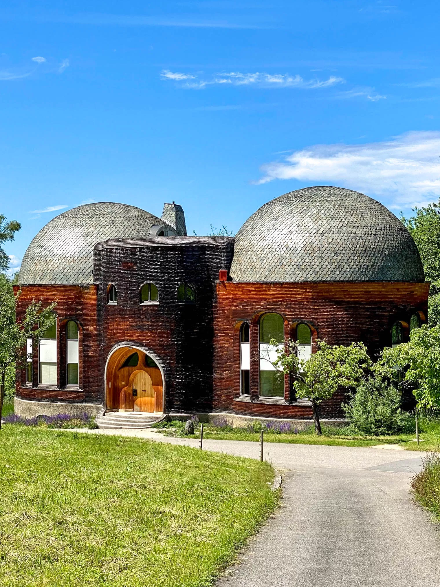 Glass House, 1914. Design: Rudolf Steiner. Photo: Daniela Christmann