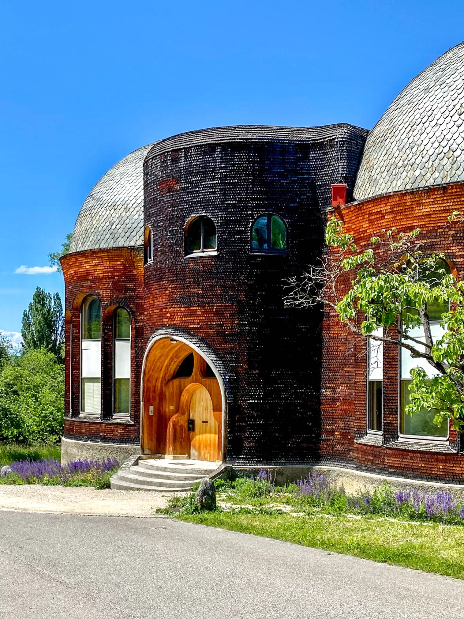 Glass House, 1914. Design: Rudolf Steiner. Photo: Daniela Christmann