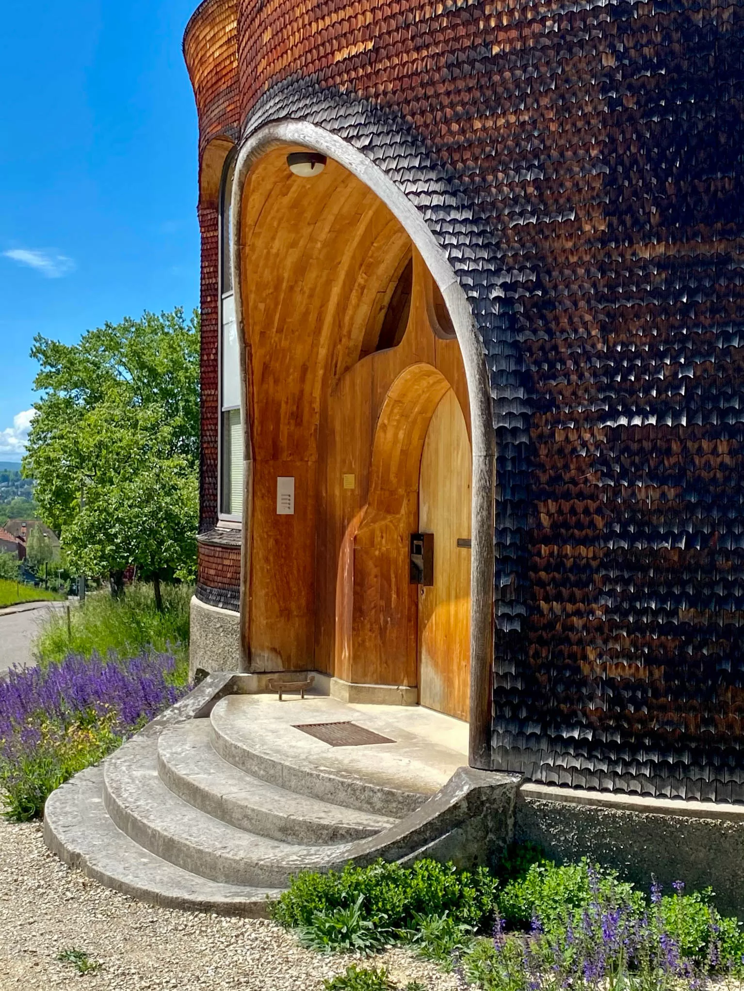 Glass House, 1914. Design: Rudolf Steiner. Photo: Daniela Christmann