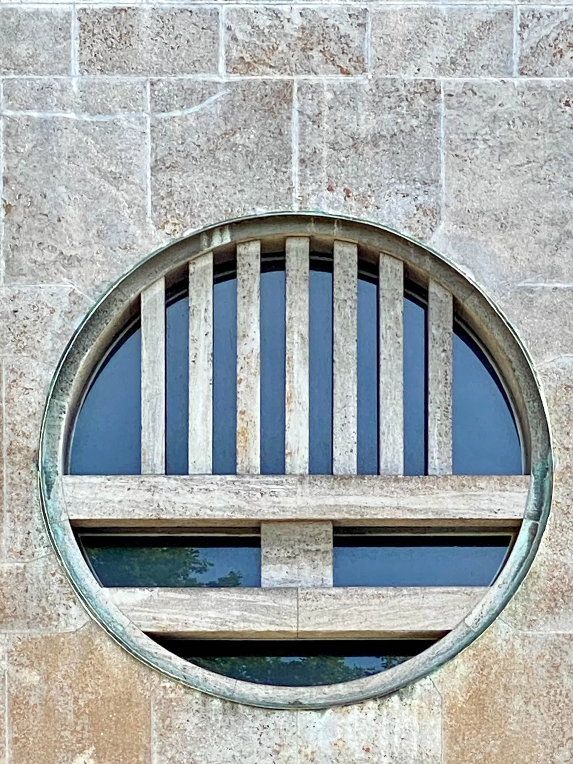 Temple Synagogue, 1930-1931. Architects: Felix Ascher, Robert Friedmann. Photo: Daniela Christmann