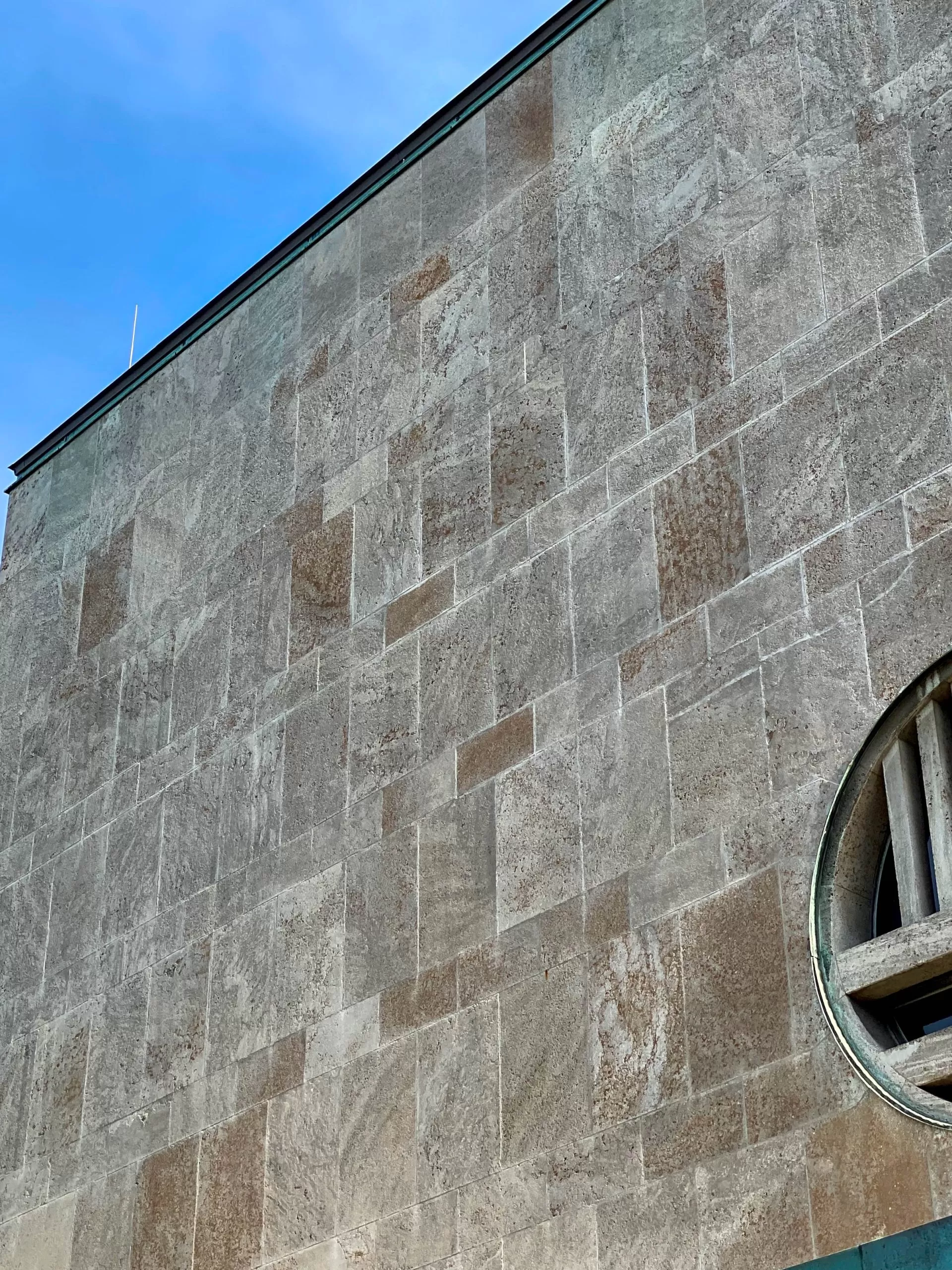 Temple Synagogue, 1930-1931. Architects: Felix Ascher, Robert Friedmann. Photo: Daniela Christmann