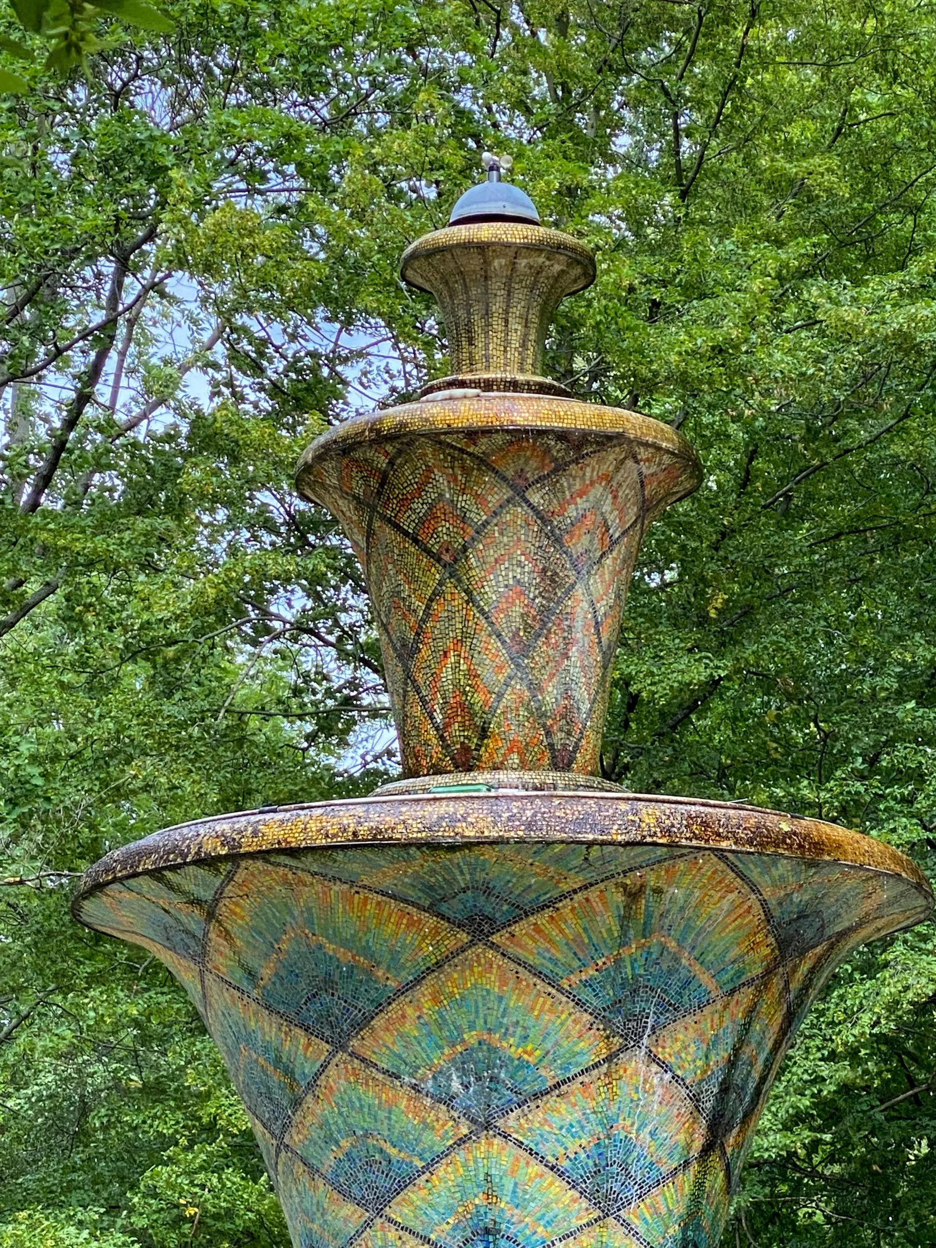 Mosaikbrunnen, 1926. Entwurf: Marlene Moeschke-Poelzig, Hans Poelzig. Foto: Daniela Christmann