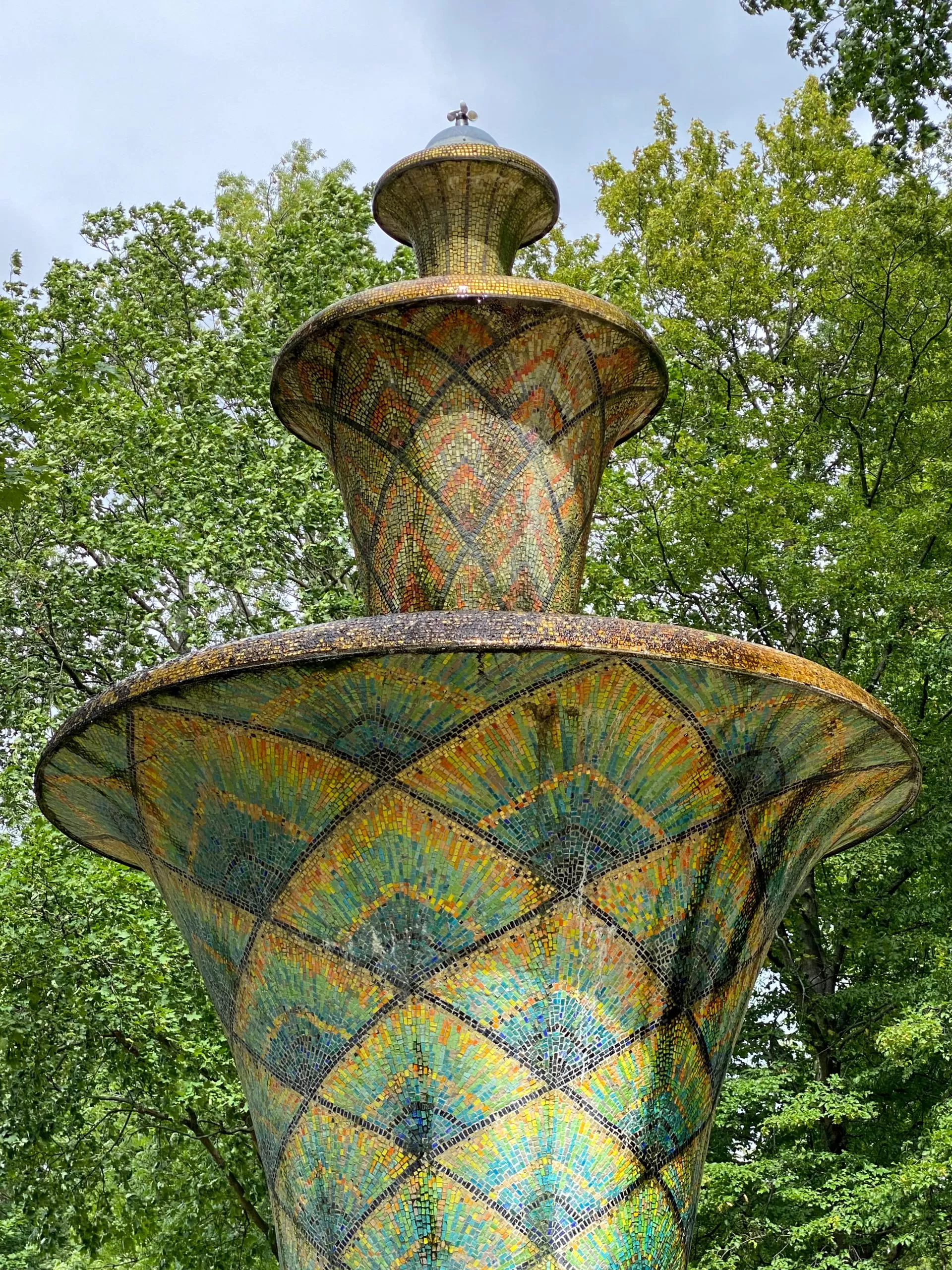 Mosaikbrunnen, 1926. Entwurf: Marlene Moeschke-Poelzig, Hans Poelzig. Foto: Daniela Christmann