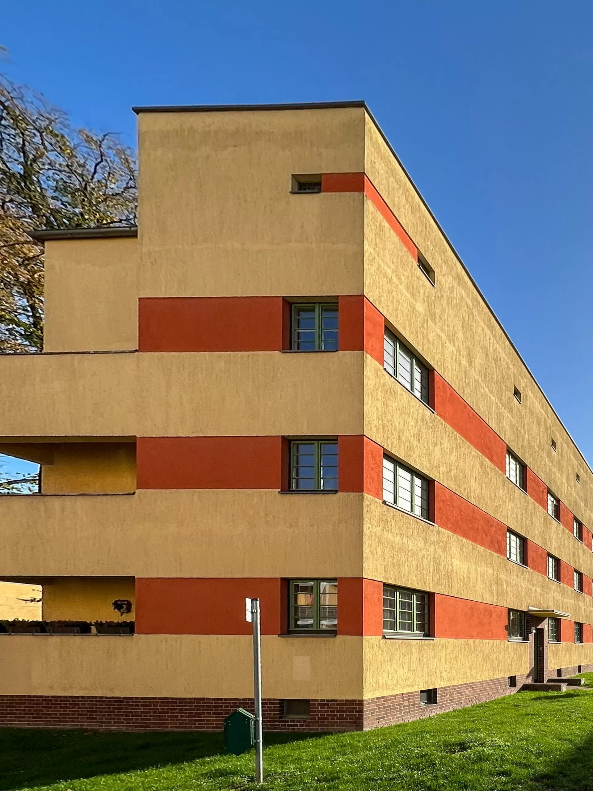 Hermann-Beims-Siedlung, 1925-1931. Architects: Johannes Göderitz ( head), Konrad Rühl, Gerhard Gauger, Willy Zabel, Adolf Otto. Photo: Daniela Christmann