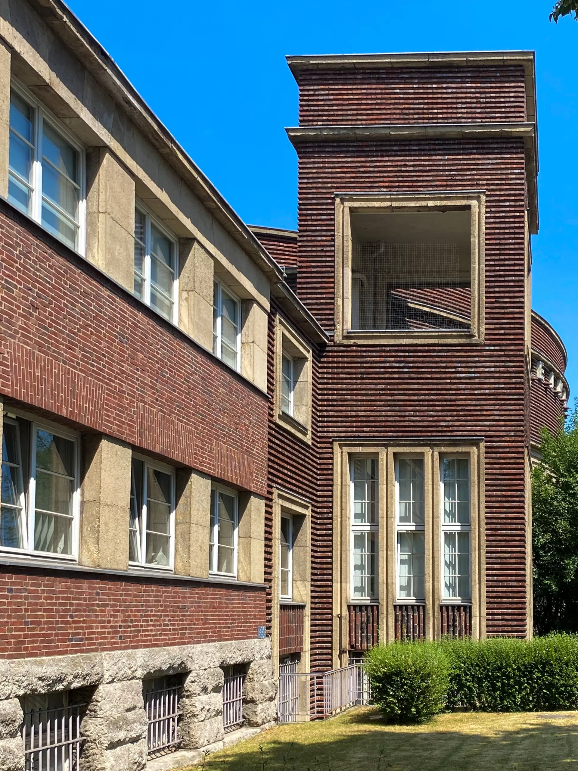 Rheinterrasse, 1924-1926. Architect: Wilhelm Kreis. Photo: Daniela Christmann