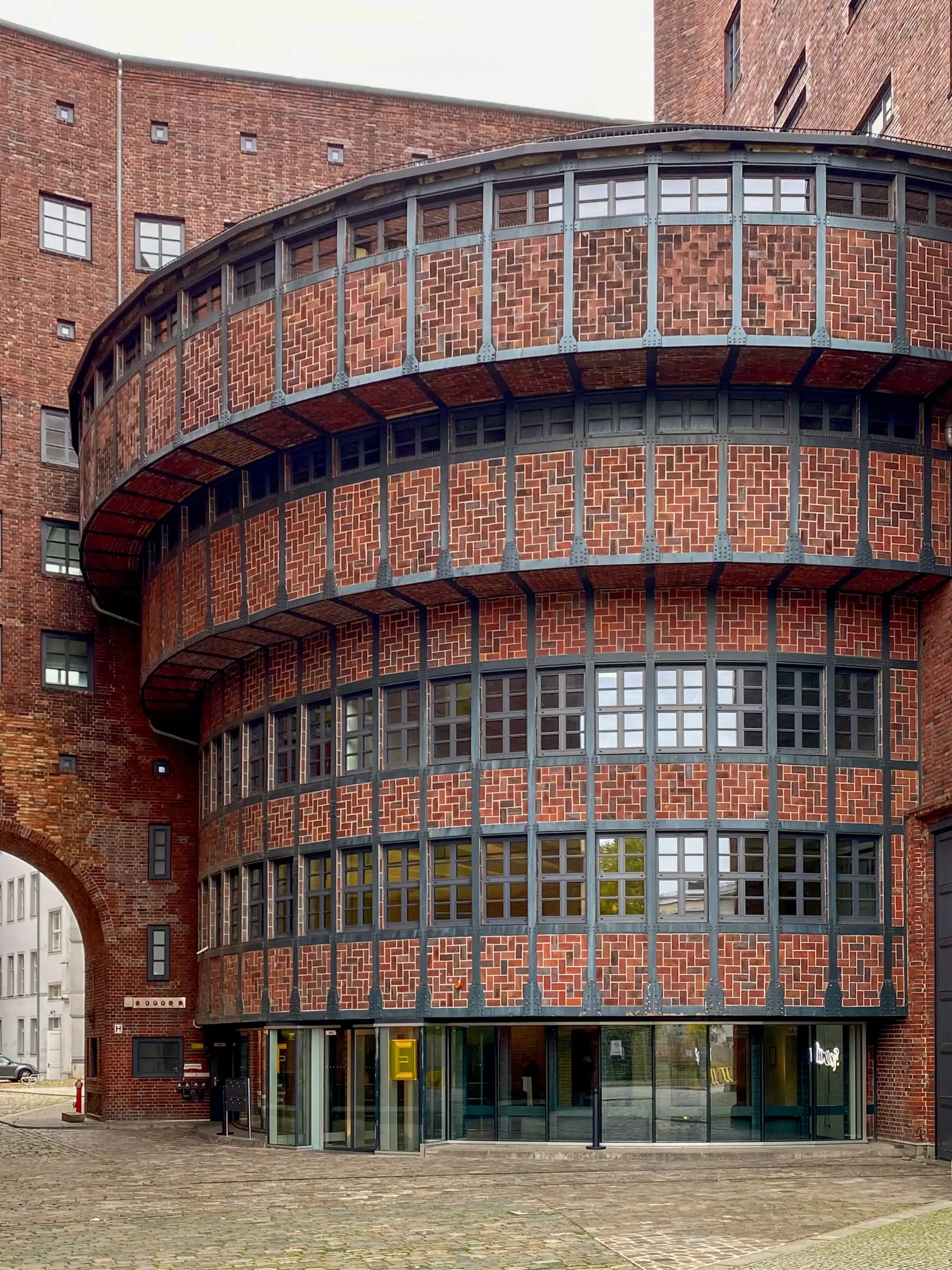 Berlin: Umspannwerk Buchhändlerhof | Vielfalt der Moderne