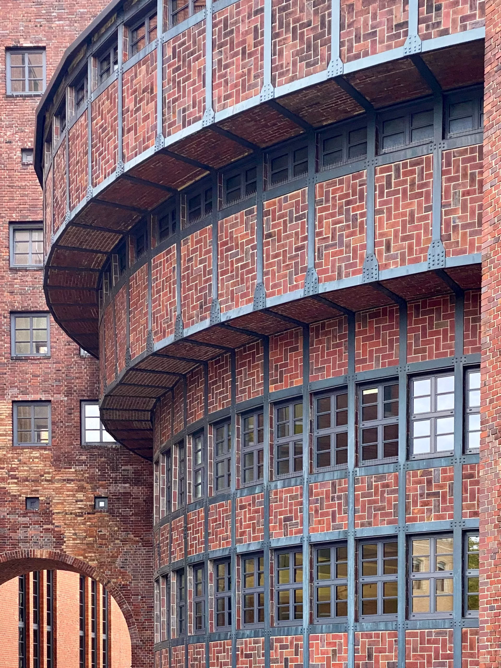 Umspannwerk Buchhändlerhof, 1926-1928. Architects: Hans Heinrich Müller, Felix Thümen. Photo: Daniela Christmann