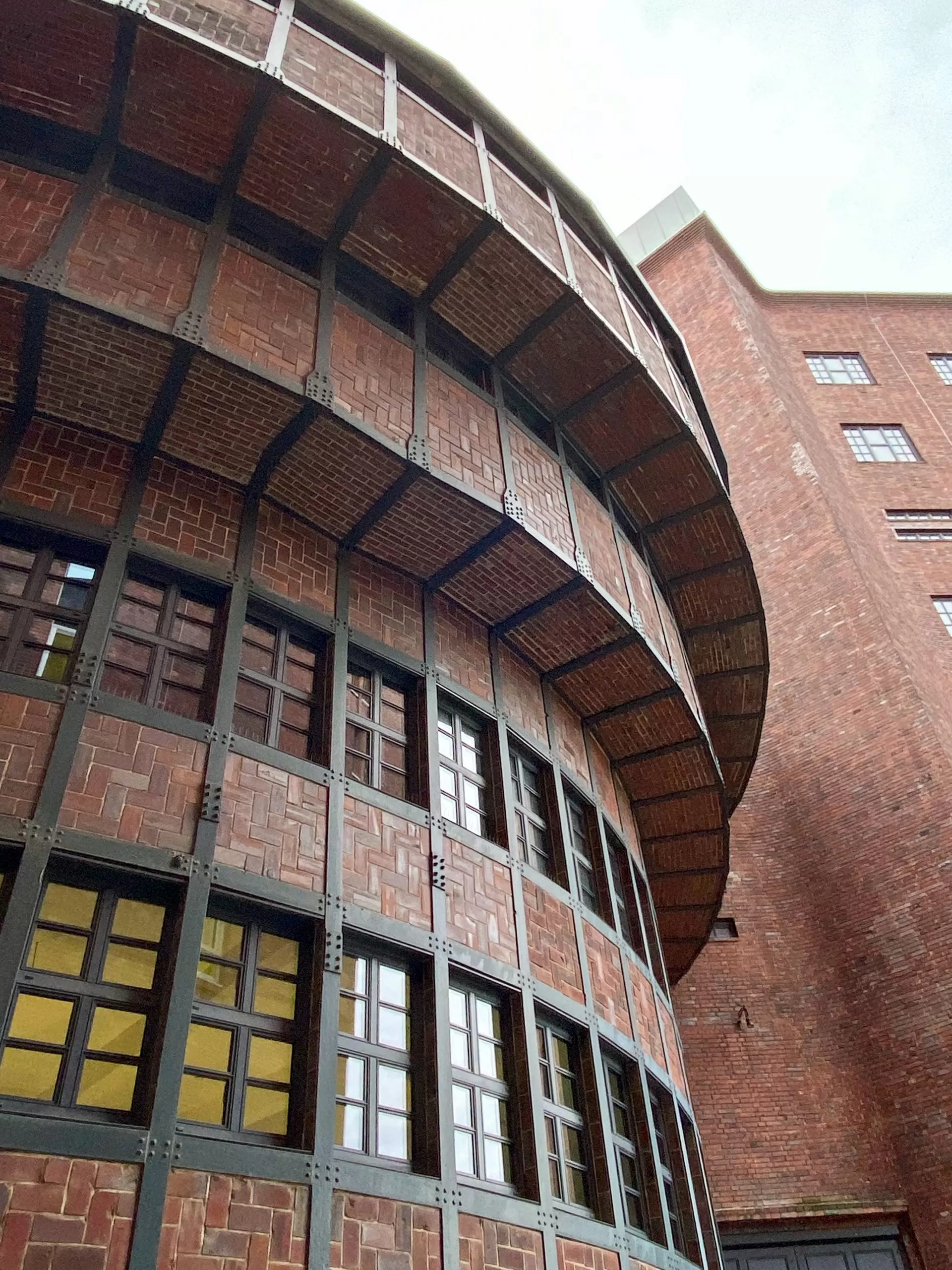 Umspannwerk Buchhändlerhof, 1926-1928. Architects: Hans Heinrich Müller, Felix Thümen. Photo: Daniela Christmann