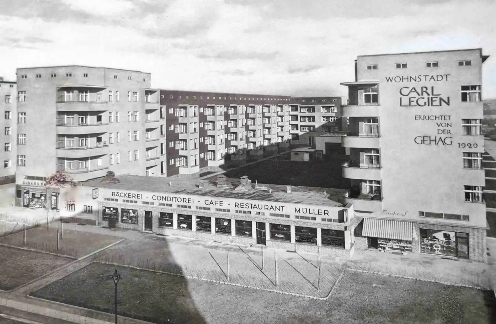 Wohnstadt Carl Legien, 1928-1930. Architekten: Bruno Taut, Franz Hillinger. Zeitgenössische Ansichtskarte