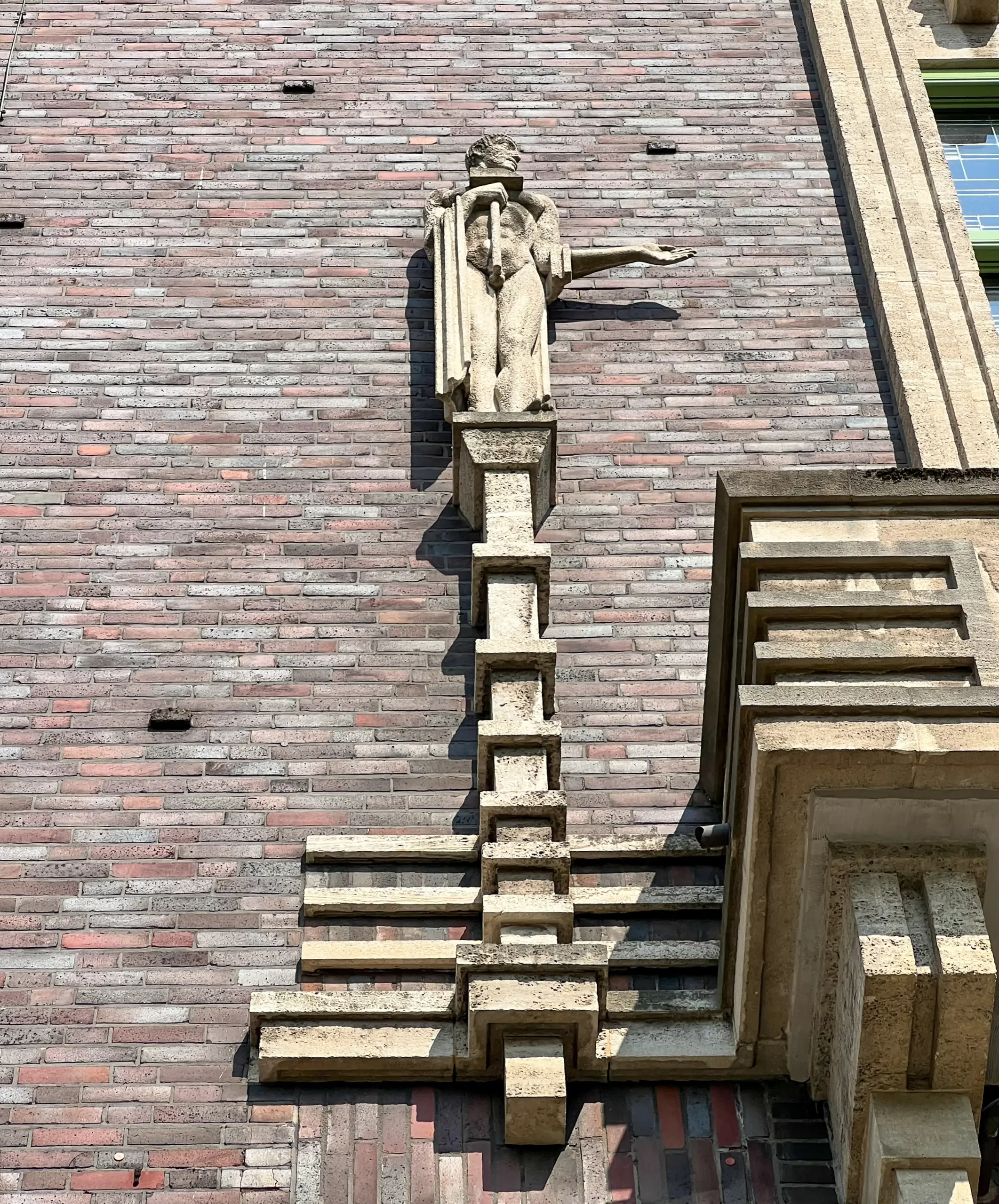 Oberhausen Town Hall, 1927-1930. Architects: Ludwig Freitag, Eduard Jüngerich. Photo: Daniela Christmann