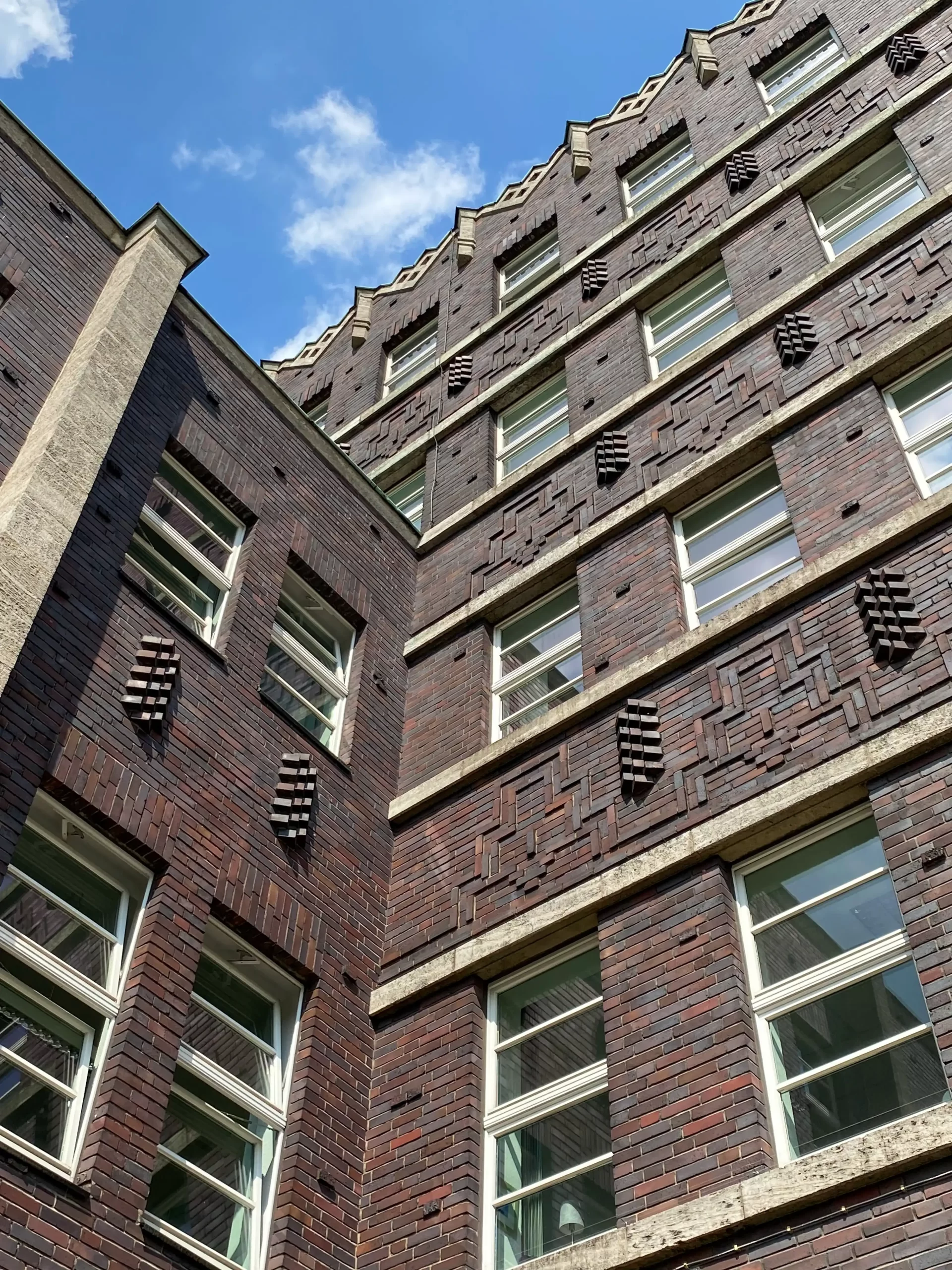 Oberhausen Town Hall, 1927-1930. Architects: Ludwig Freitag, Eduard Jüngerich. Photo: Daniela Christmann