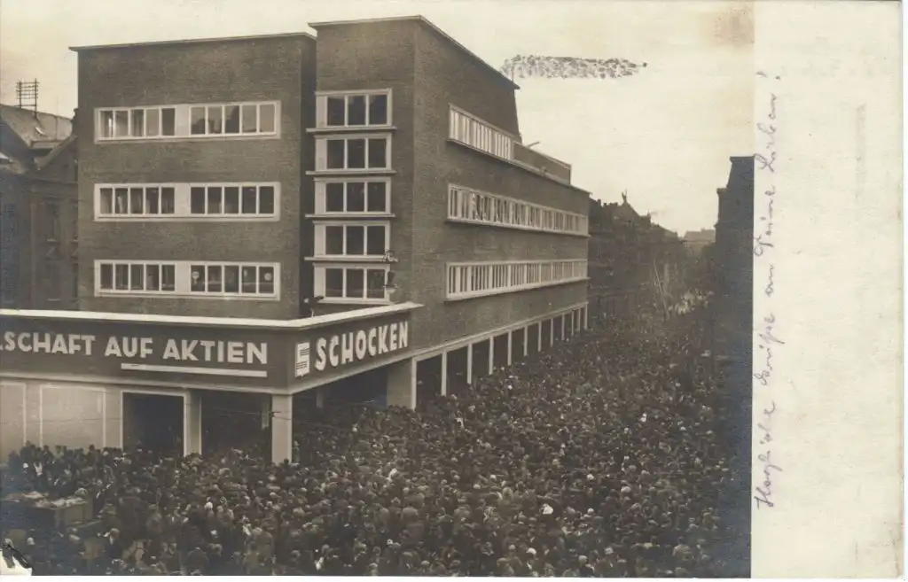 Schocken Department Store Nuremberg, 1925-1926. Architect: Erich Mendelsohn. Contemporary picture postcard