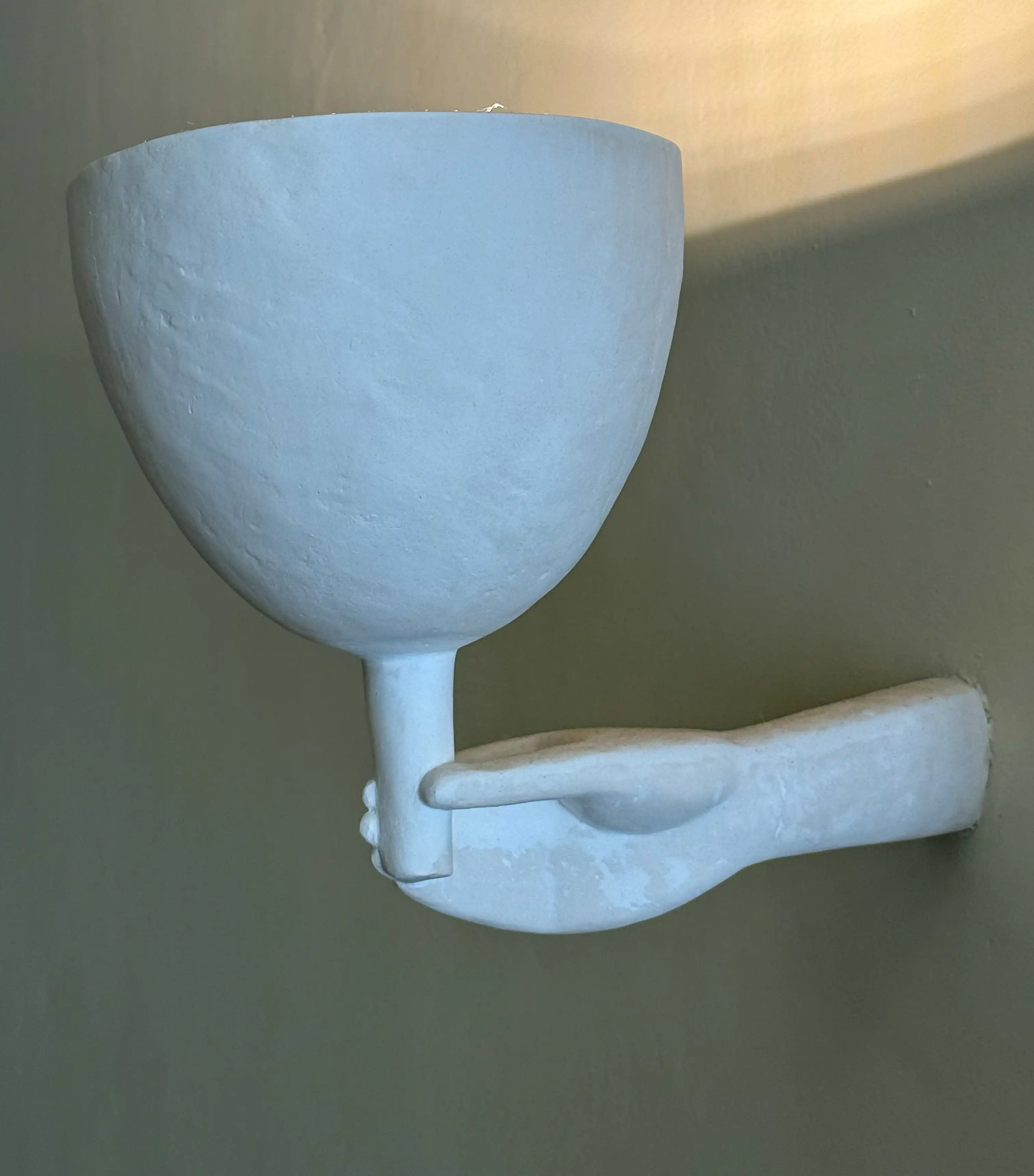 Alberto Giacometti: Applique main (main et coupe droite), Gips, 1931. Foto: Daniela Christmann