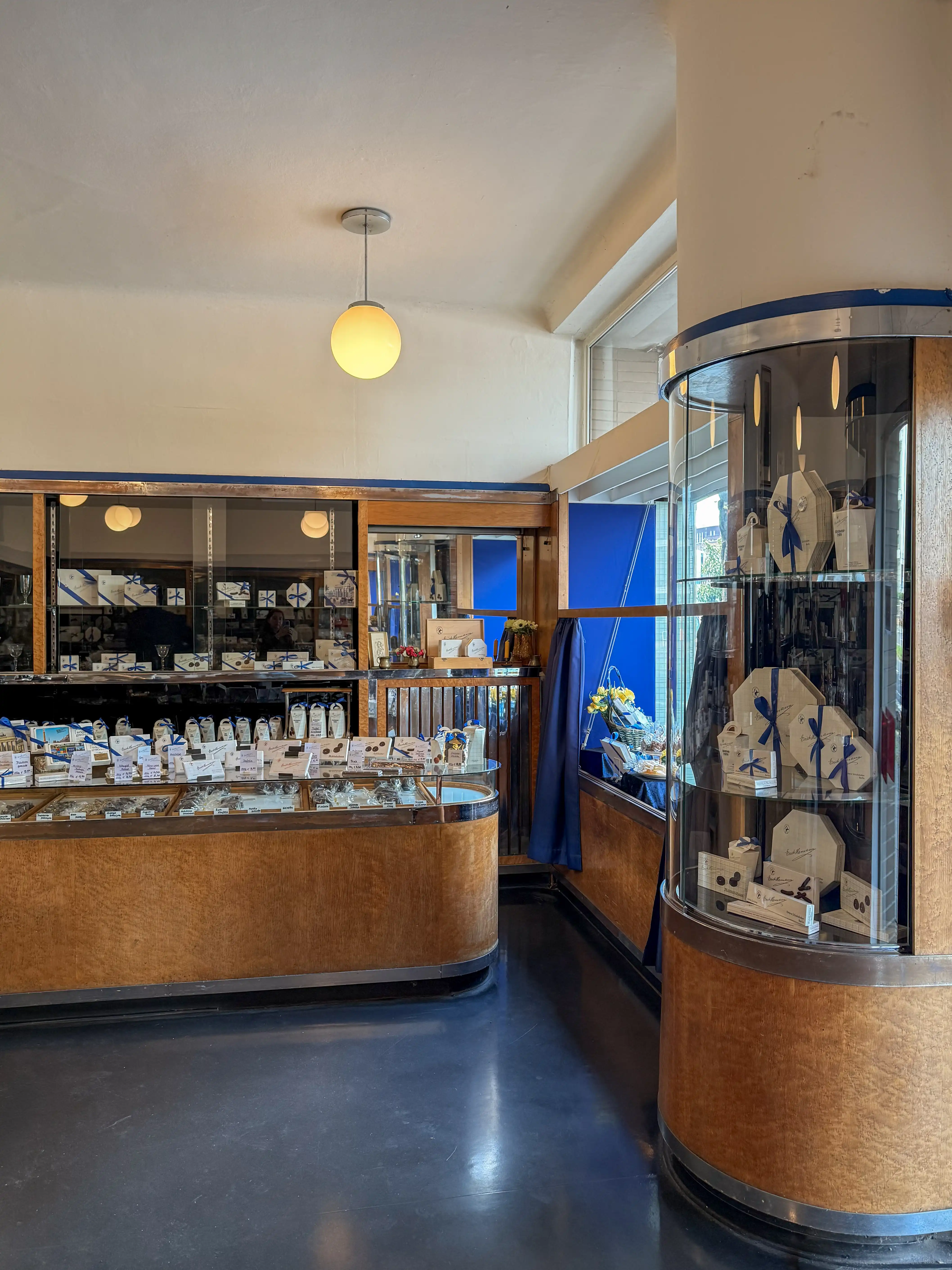 Erich Hamann Chocolate Shop, 1928. Design: Johannes Itten. Photo: Daniela Christmann