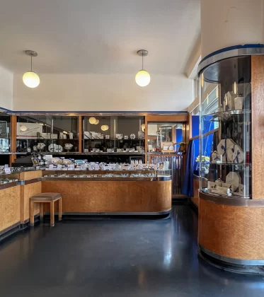 Erich Hamann Chocolate Shop, 1928. Design: Johannes Itten. Photo: Daniela Christmann