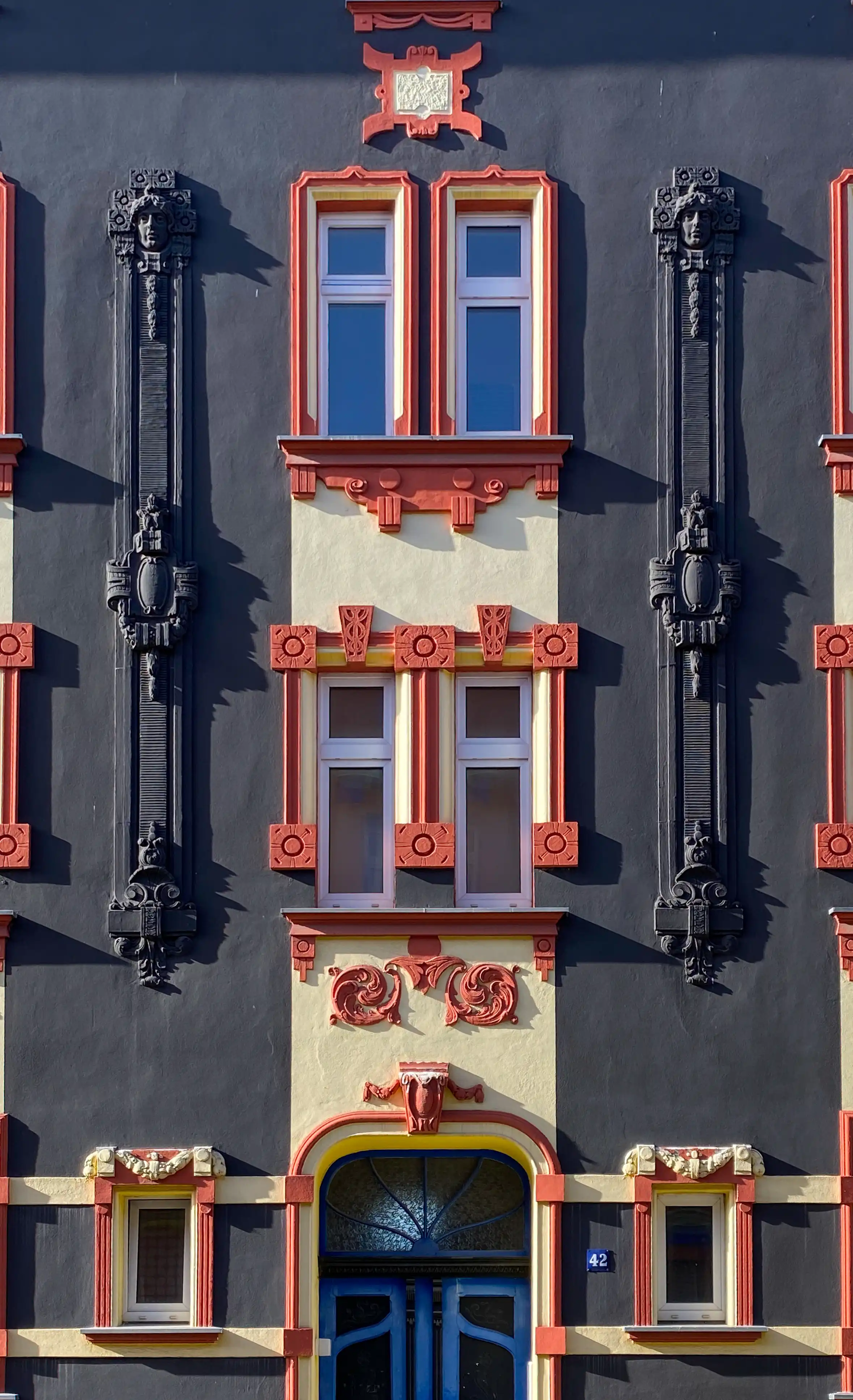 Facade painting on Otto-Richter-Straße in Magdeburg. Photo: Daniela Christmann