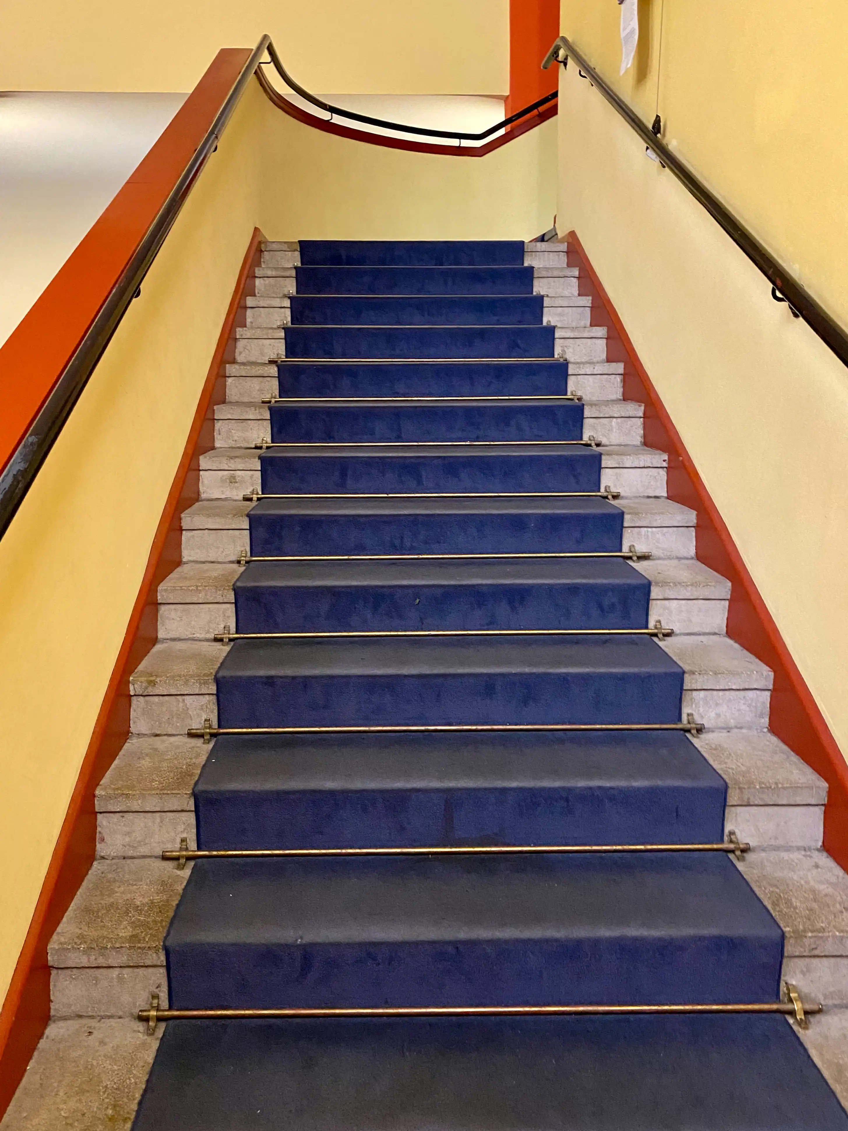 Wohnbebauung mit Kino Babylon, 1928-1929. Architekt: Hans Poelzig. Foto: Daniela Christmann