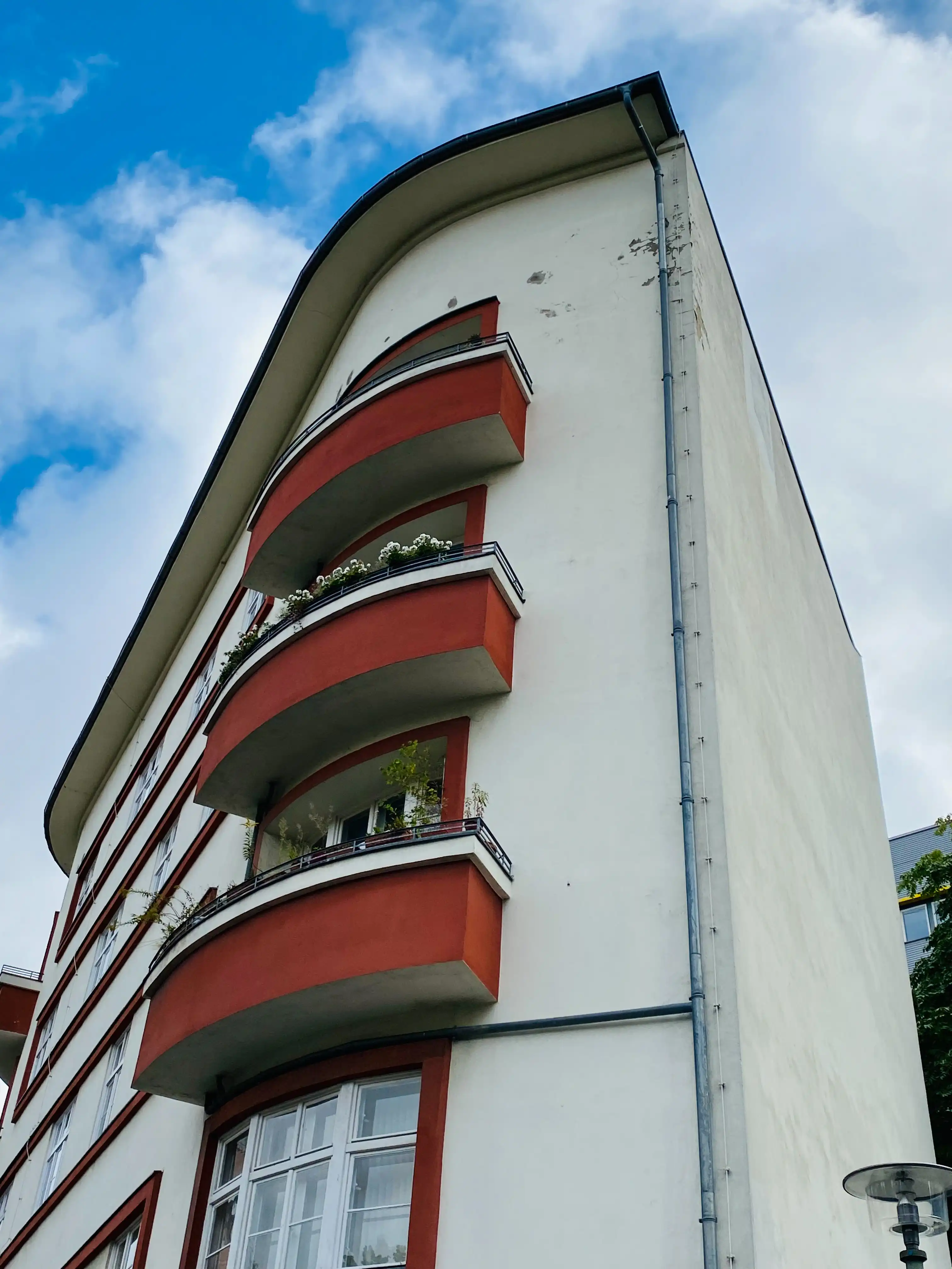 Residential development with Babylon cinema, 1928-1929. Architect: Hans Poelzig. Photo: Daniela Christmann