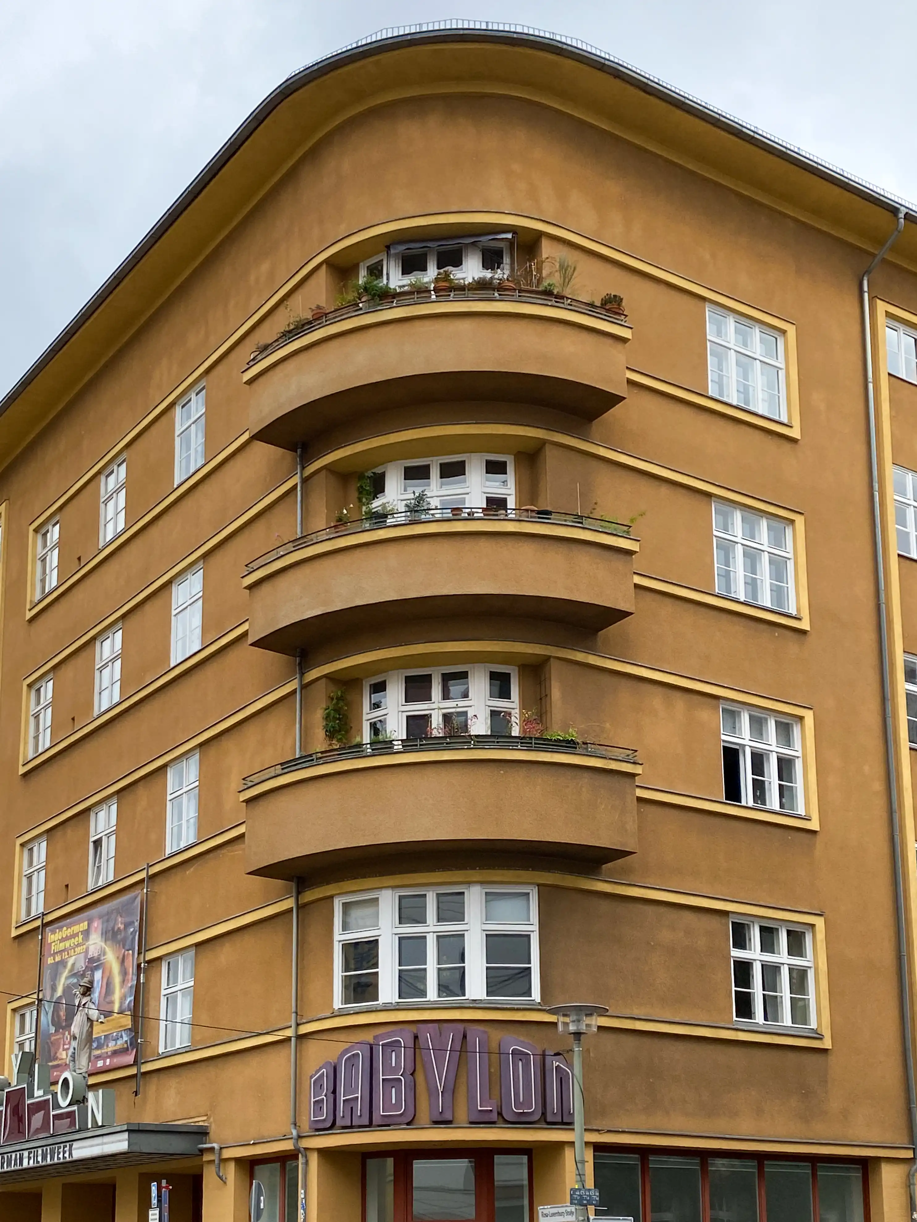 Residential development with Babylon cinema, 1928-1929. Architect: Hans Poelzig. Photo: Daniela Christmann