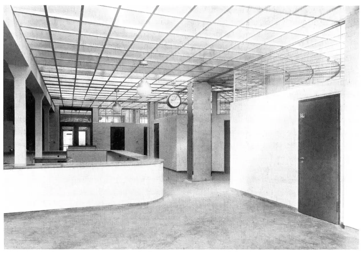 Arbeitsamt Dessau, Ansicht des mittleren Flurs, 1929