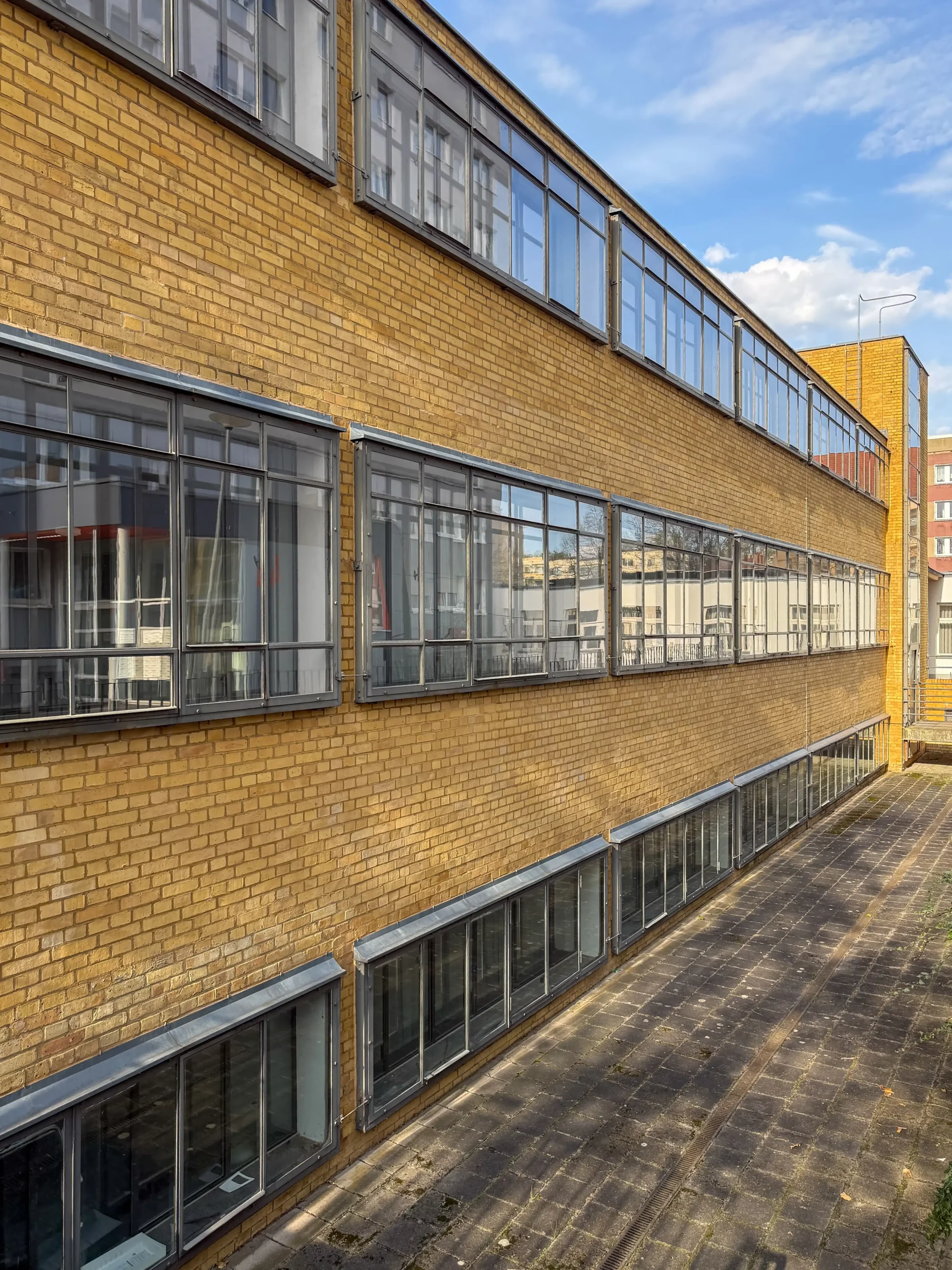 Dessau Employment Office, 1928-1929. Architect: Walter Gropius. Photo: Daniela Christmann